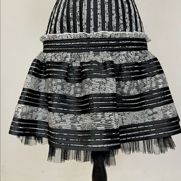 BCBGMaxAzria Madeline Strapless
Cocktail Party Dress Size 8. Boned bodice. - Picture 7 of 12